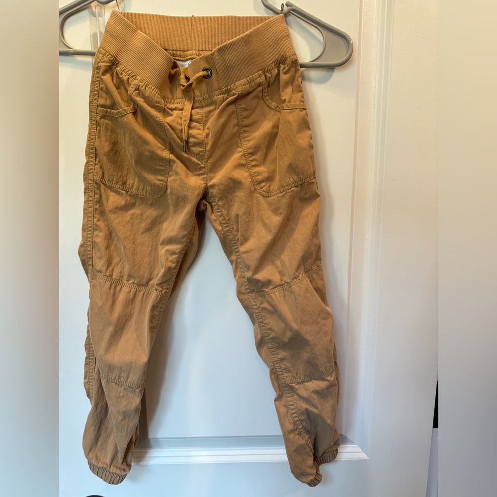 Size 5 Hannah Anderson khakis